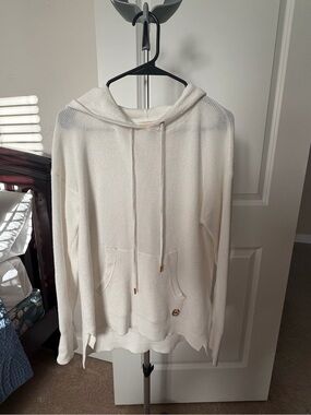 Cozy Ivory Knit Hoodie with Front Pocket